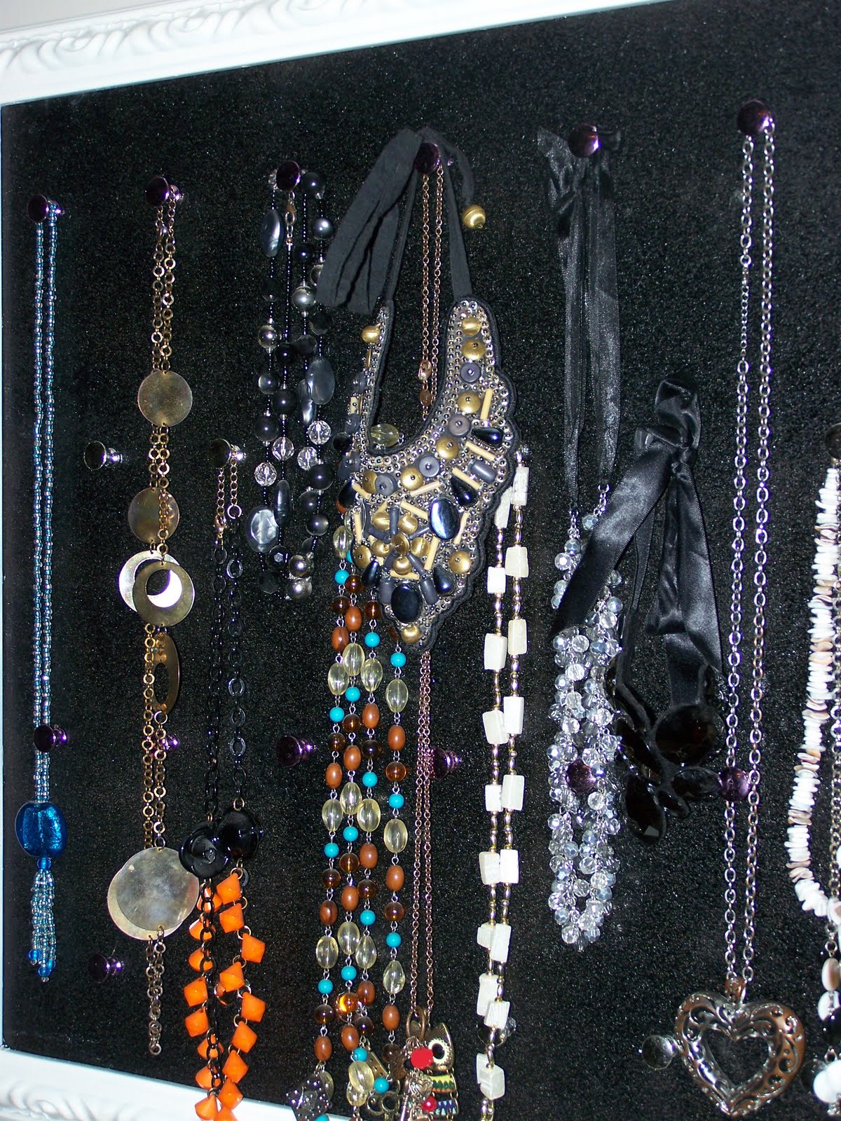 Art Surrounds Us Chic Framed Necklace Holder.....Thrift Store Challenge