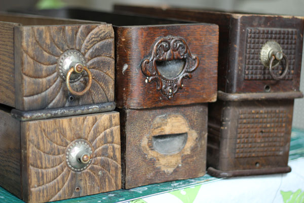 Things That Shine Sewing Machine Drawer Organizers Glitter