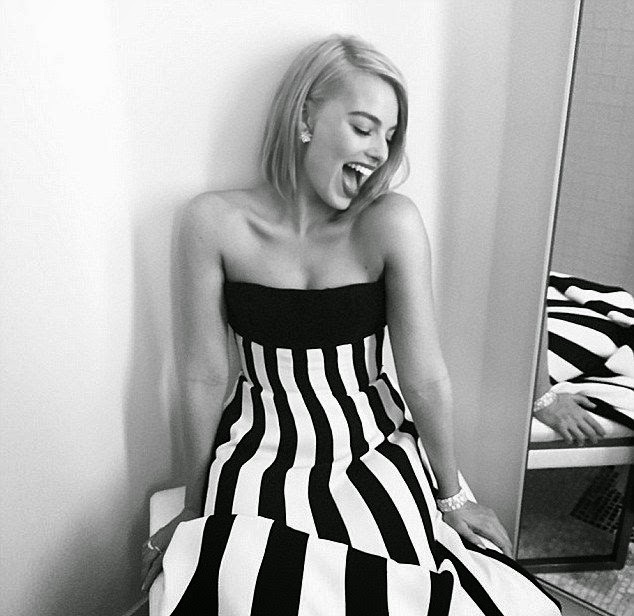 YouTube! Margot Robbie gets the glamour in Christian Dior gown on Vanity Fair Oscar Party at Beverly Hills Just look at those fresh face and watching to that fantastic style. The Canadian beauty looked gorgeous in an Christian Dior gown as she went to the 2015 Vanity Fair Oscar Party in Beverly Hills on Sunday, February 22, 2015.