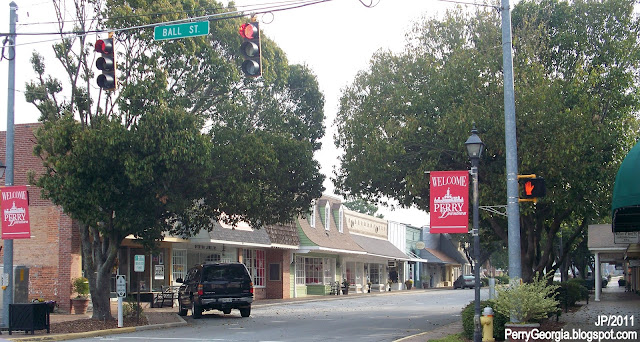 PERRY Houston Restaurant Hotel Dr.Hospital Attorney Bank Fire