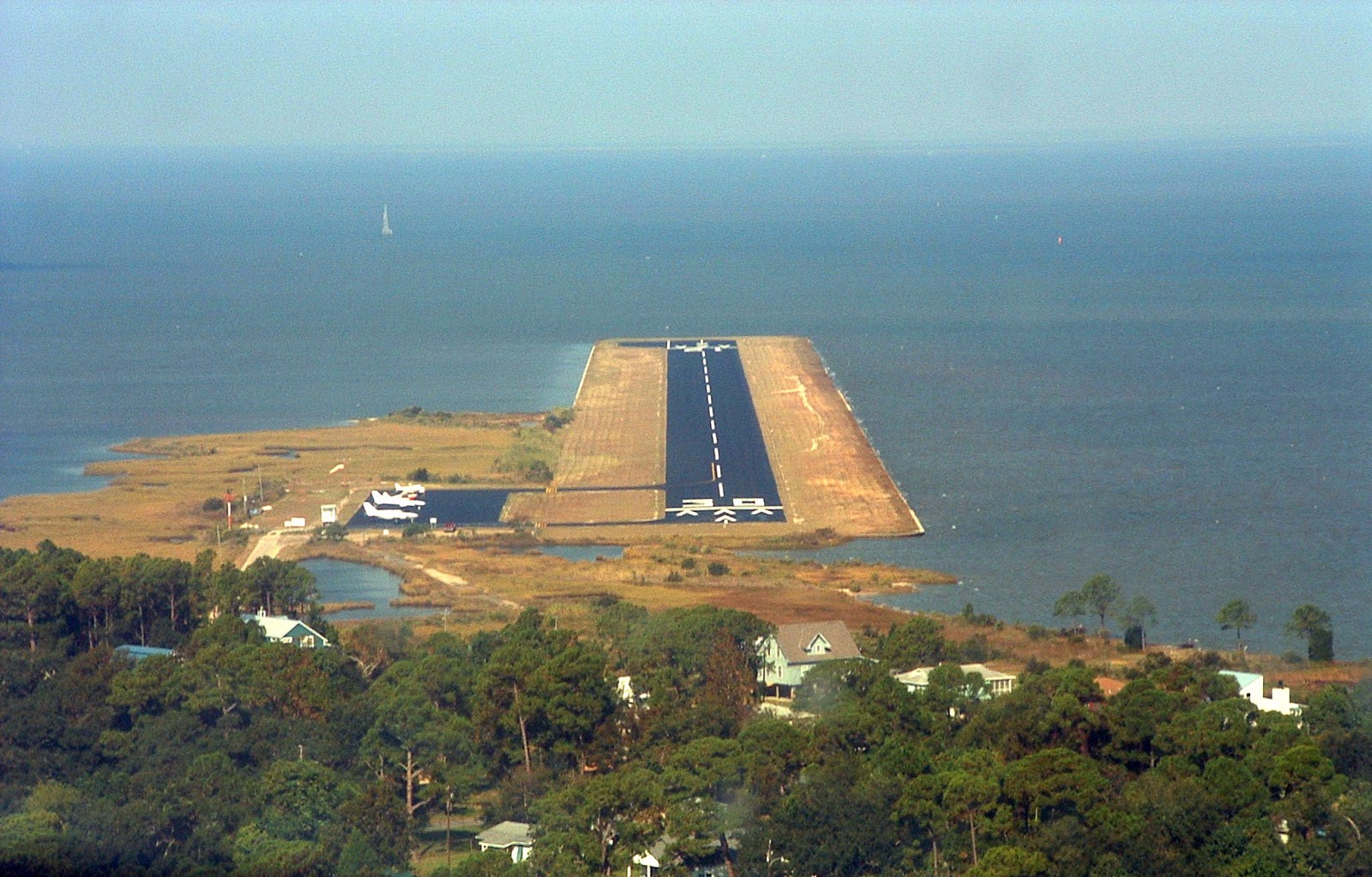 dauphin island Discover dauphin island, alabama with the help of your friends search for restaurants, hotels, museums and more. dauphin island Discover dauphin island, alabama with the help of your friends search for restaurants, hotels, museums and more.