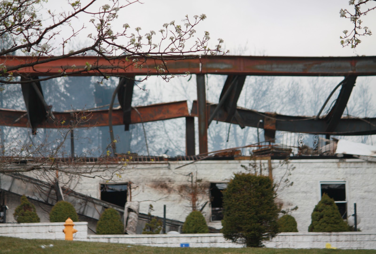 Second Suspicious Fire In Week Takes Down Grandview Palace Mountaindale NY After Dark