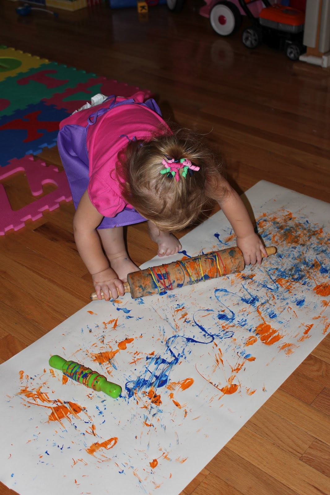 Momma's Fun World Rubber band painting