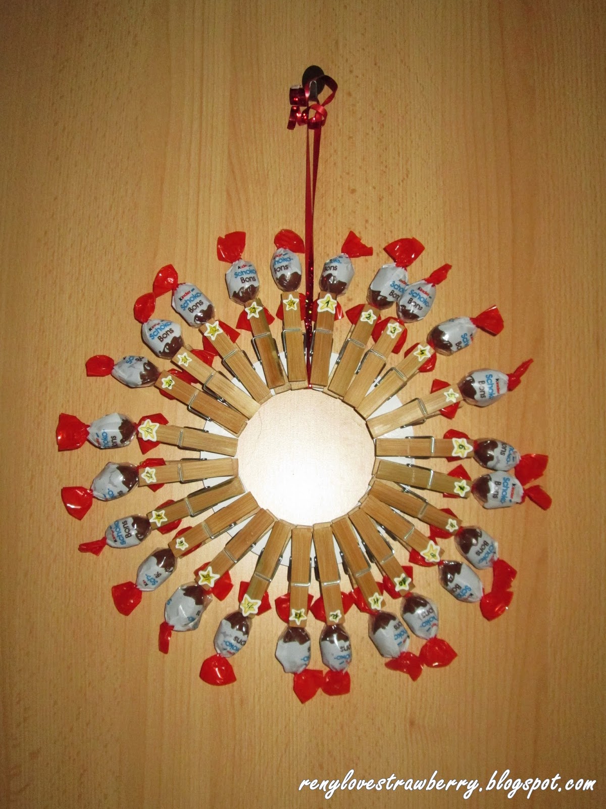 Diy Advent Calendar Wreath : Strawberry love by reny diy clothespins advent calendar Diy Advent Calendar Wreath : Strawberry love by reny diy clothespins advent calendar