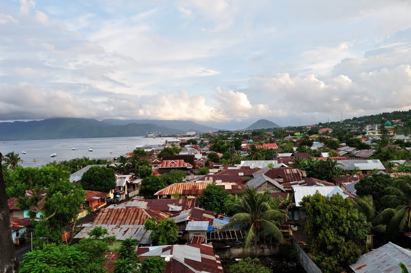 Remike utazo bloggja: Benteng Oranye, Tolukko