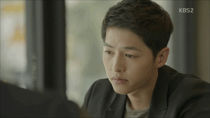 Song Joong Ki 송중기 - Descendants of the Sun Episode 1 (A Gifapalooza)