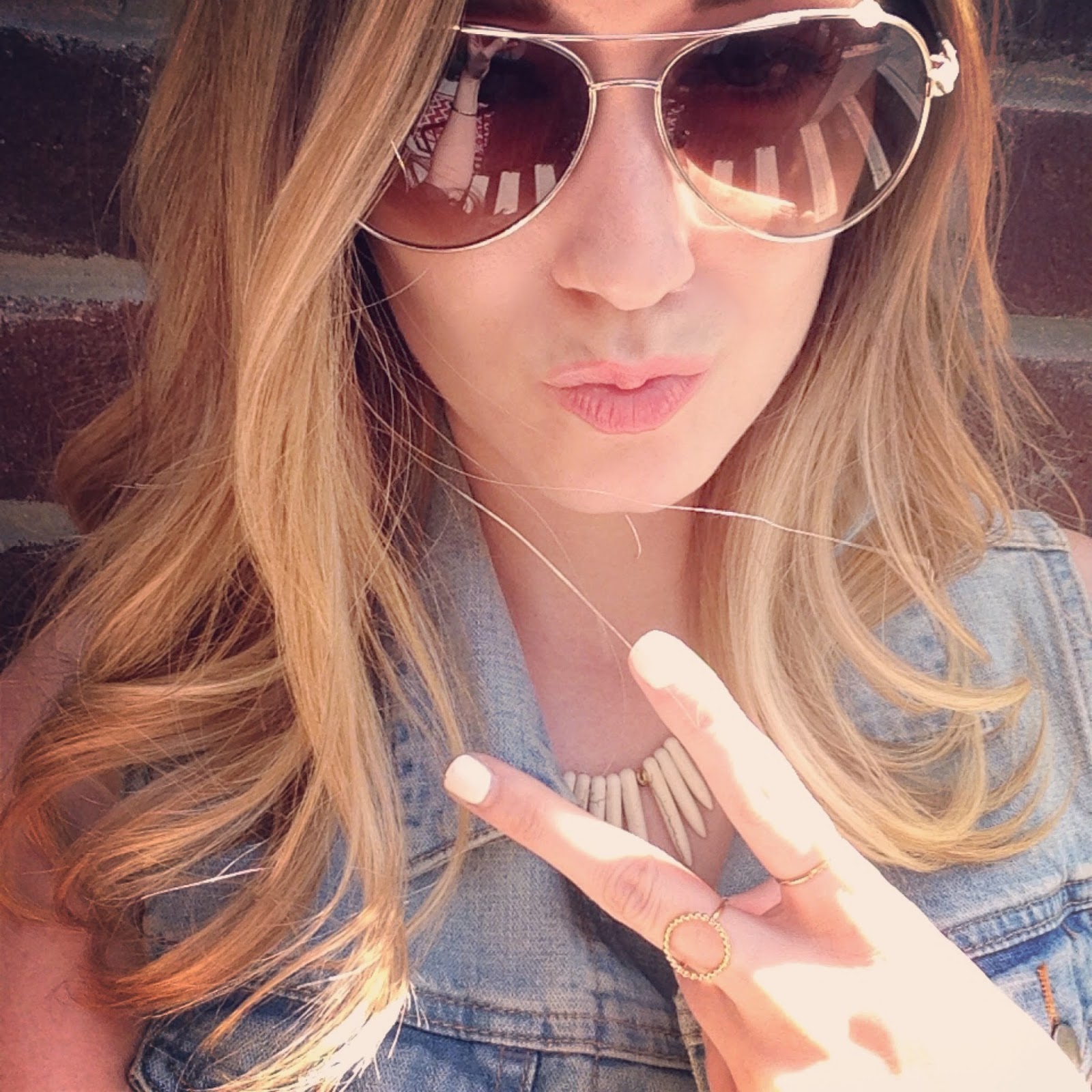 3 Pretty girls selfie ~ Wallpapers 3 Pretty girls selfie ~ Wallpapers
