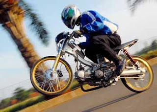 Foto Motor Drag Terbaru 2013 Foto Drag Motor Gaul Keren 2013