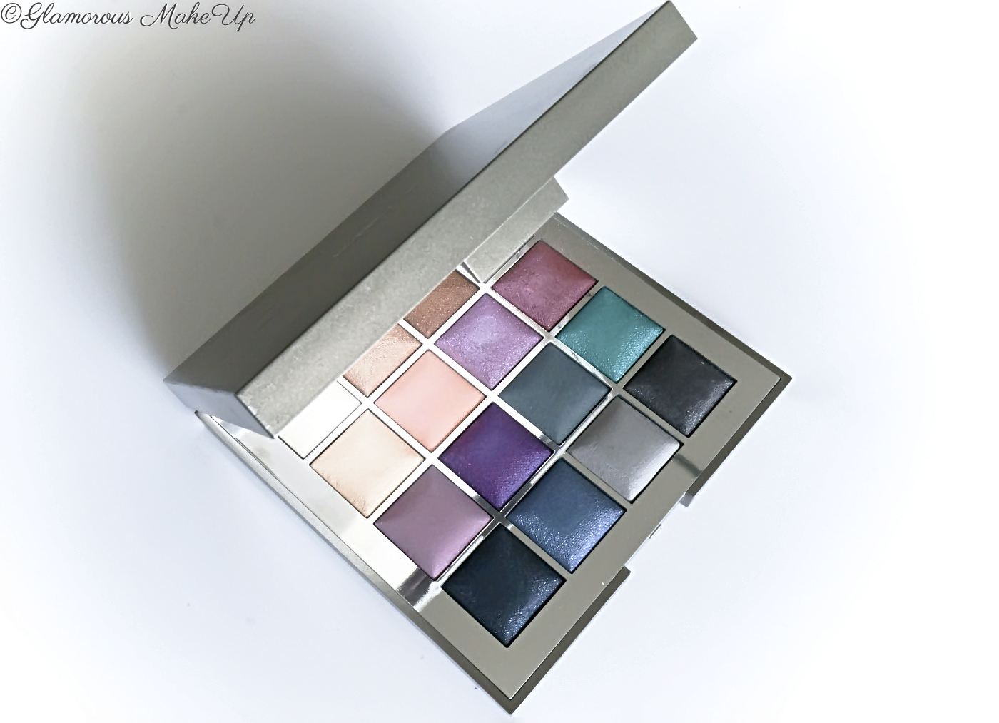 KIKO Color Fever Must Have Eyeshadow Palette 02 Elegant Tones Review