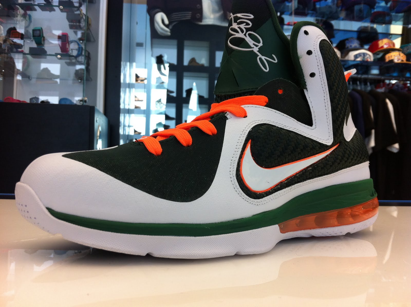 lebron 9 hurricane