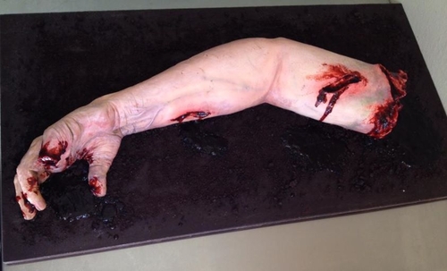 10-Severed-Arm-Natalie-Sideserf-Food-Art-Macabre-Graphic-and-Funny-www-designstack-co