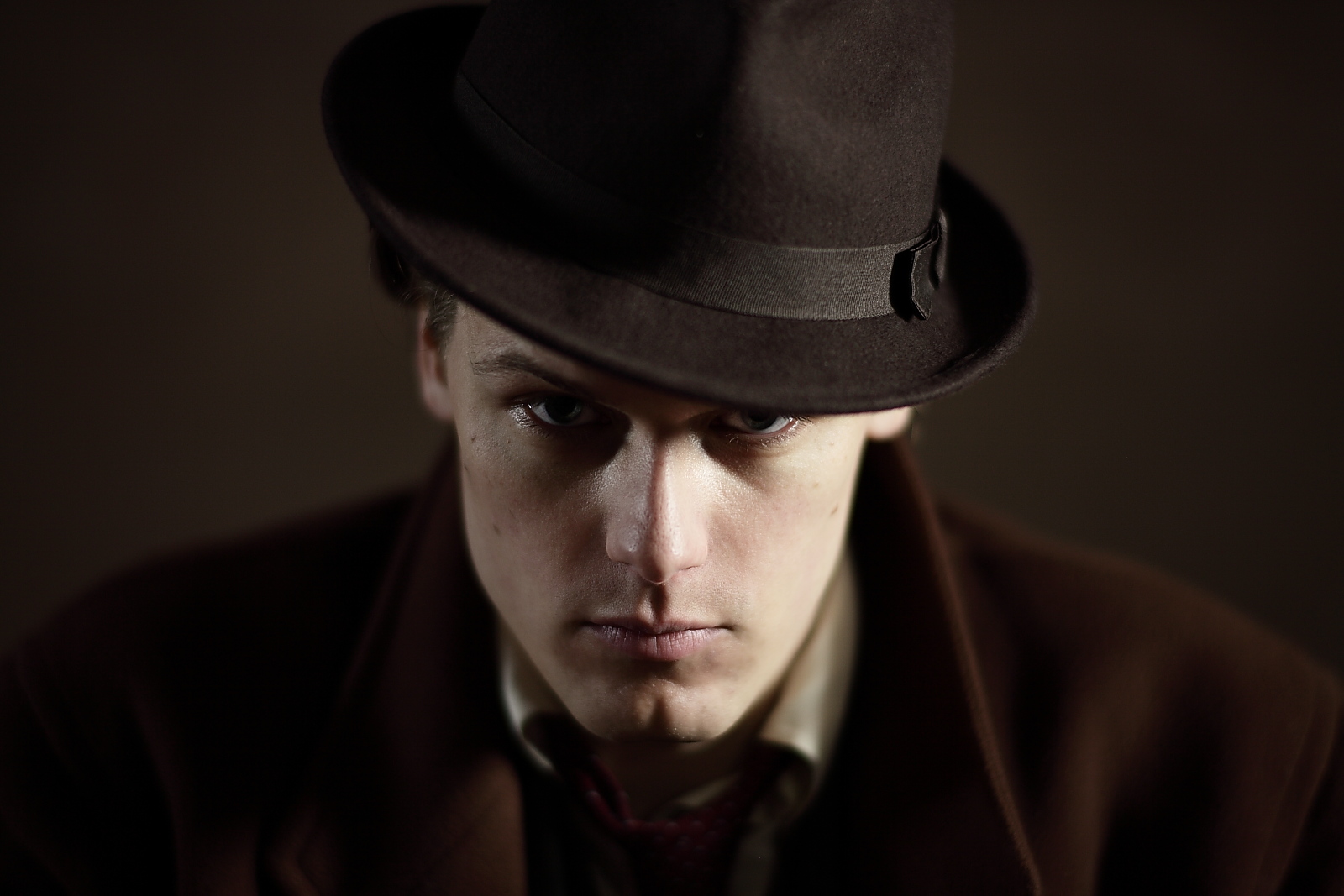 SNEAK PEEK Sam Heughan "Batman Live"