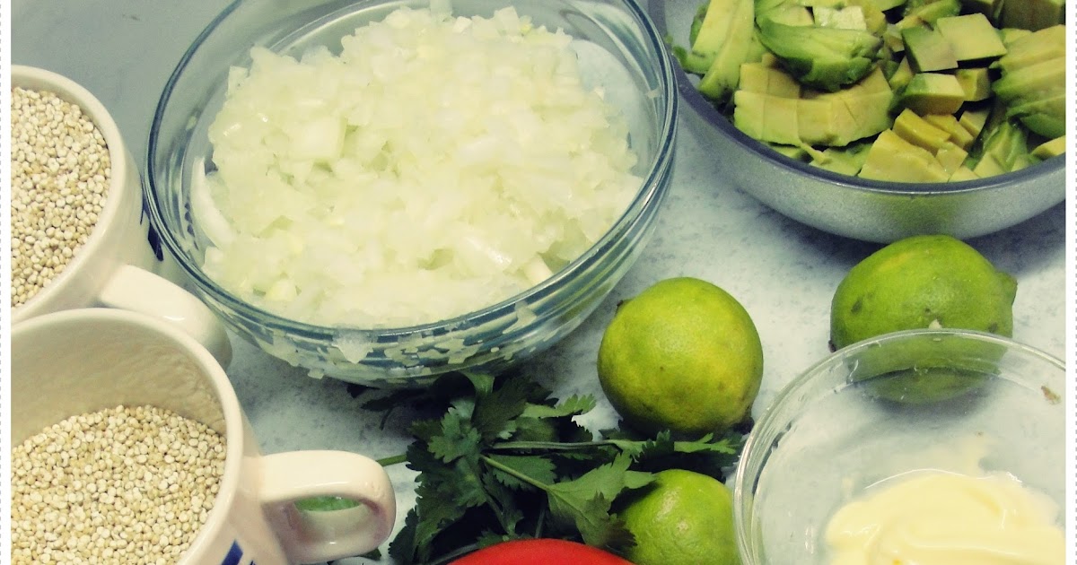 Cocinando Fantasías Timbales de Quínoa con Pebre de Palta