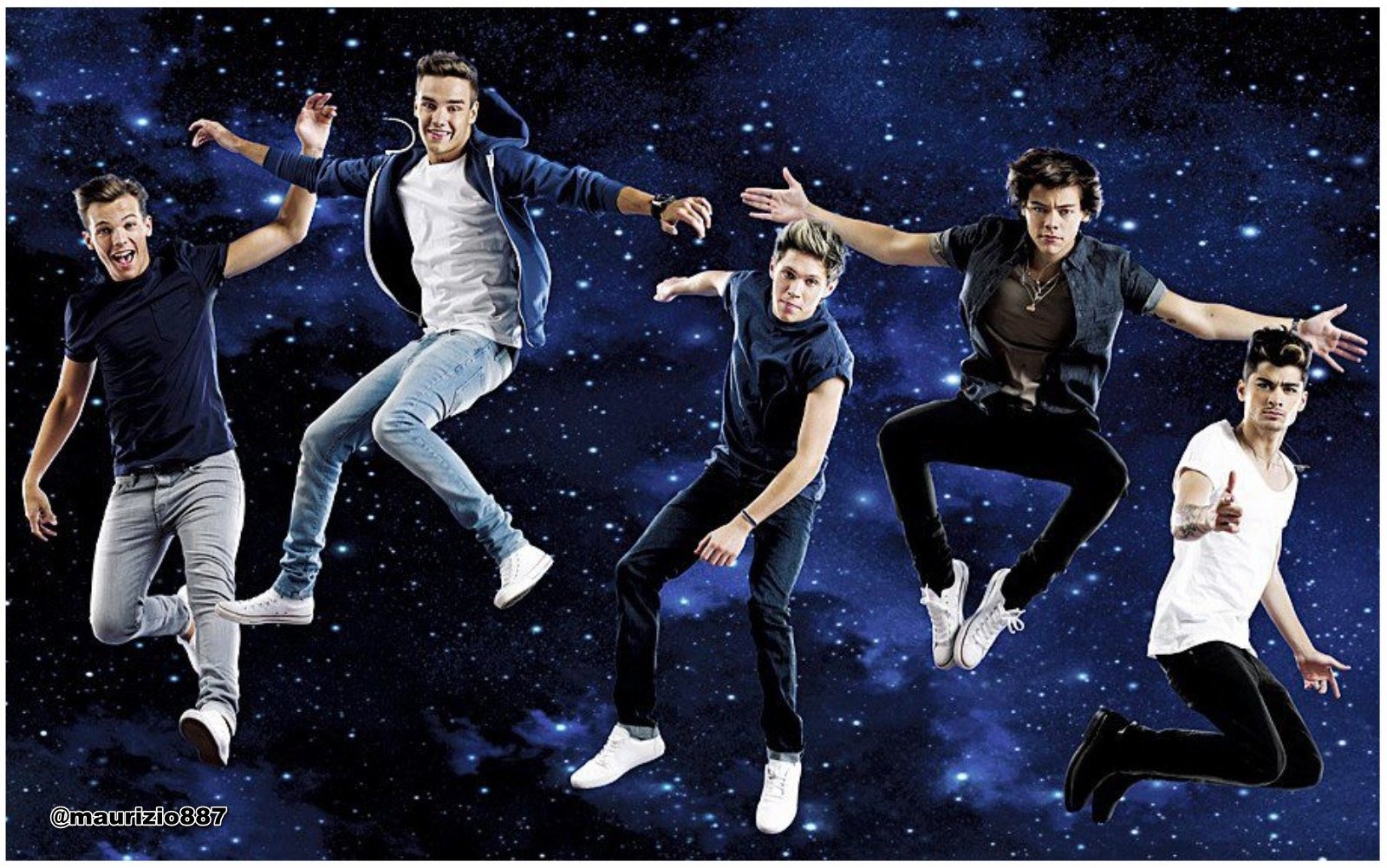 http://4.bp.blogspot.com/-d5Po_2qXndE/UNc15qiRHpI/AAAAAAAAA9M/KlsPpBBhFh0/s1600/-One-Direction-photoshoots-for-YOU-Magazine-one-direction-32813352-1600-1002.jpg