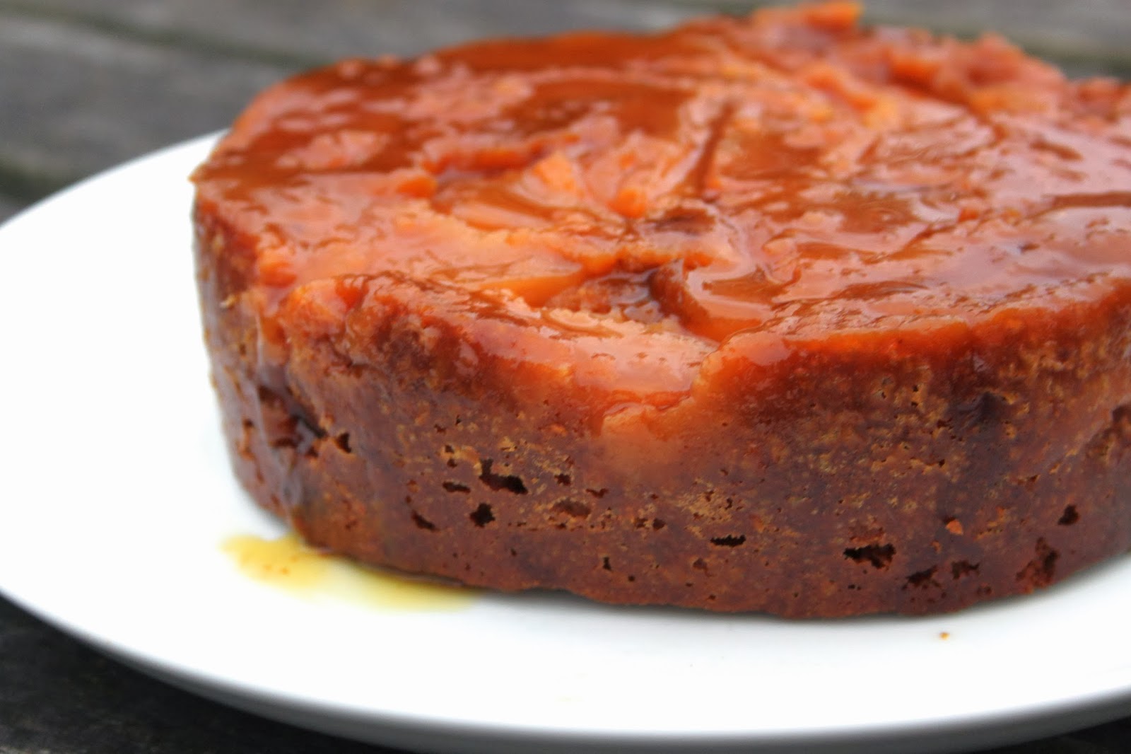 Corner Cottage Bakery Slow Cooker Sticky Apple Gingerbread Cake