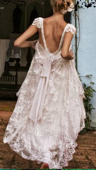 robe de mariage dos nu au forme U robe de mariage dos nu au forme U