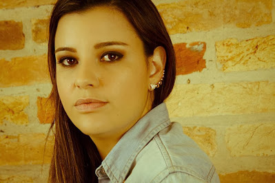 COLABORADORA