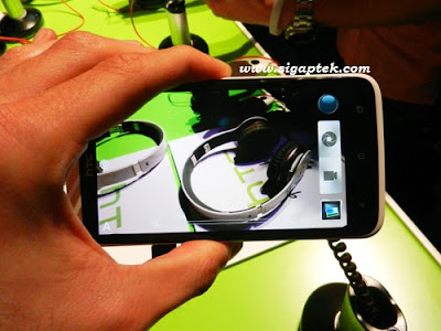 HTC One X harga dan spesifikasi Android ICS Quad core fitur kamera htc one x, harga dan spesifikasi htc one x, kelebihan dan kekurangan htc one x review, gambar fitur dan keunggulan htc one x, p android quad core ics