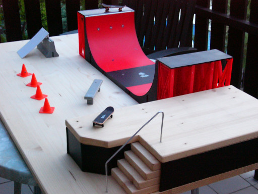 club tech deck: gente olha minha pista de finger skate