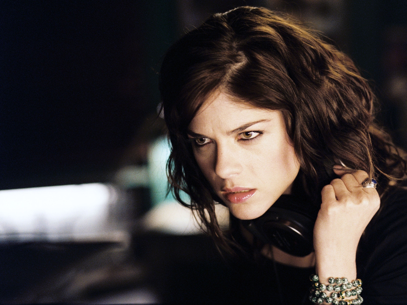 http://4.bp.blogspot.com/-dB_Zb-hqrUU/UOQ7WqeaGrI/AAAAAAAABVs/rrPkTAyDwK4/s1600/Selma-in-The-Fog-selma-blair-619925_1920_1279+(1).jpg