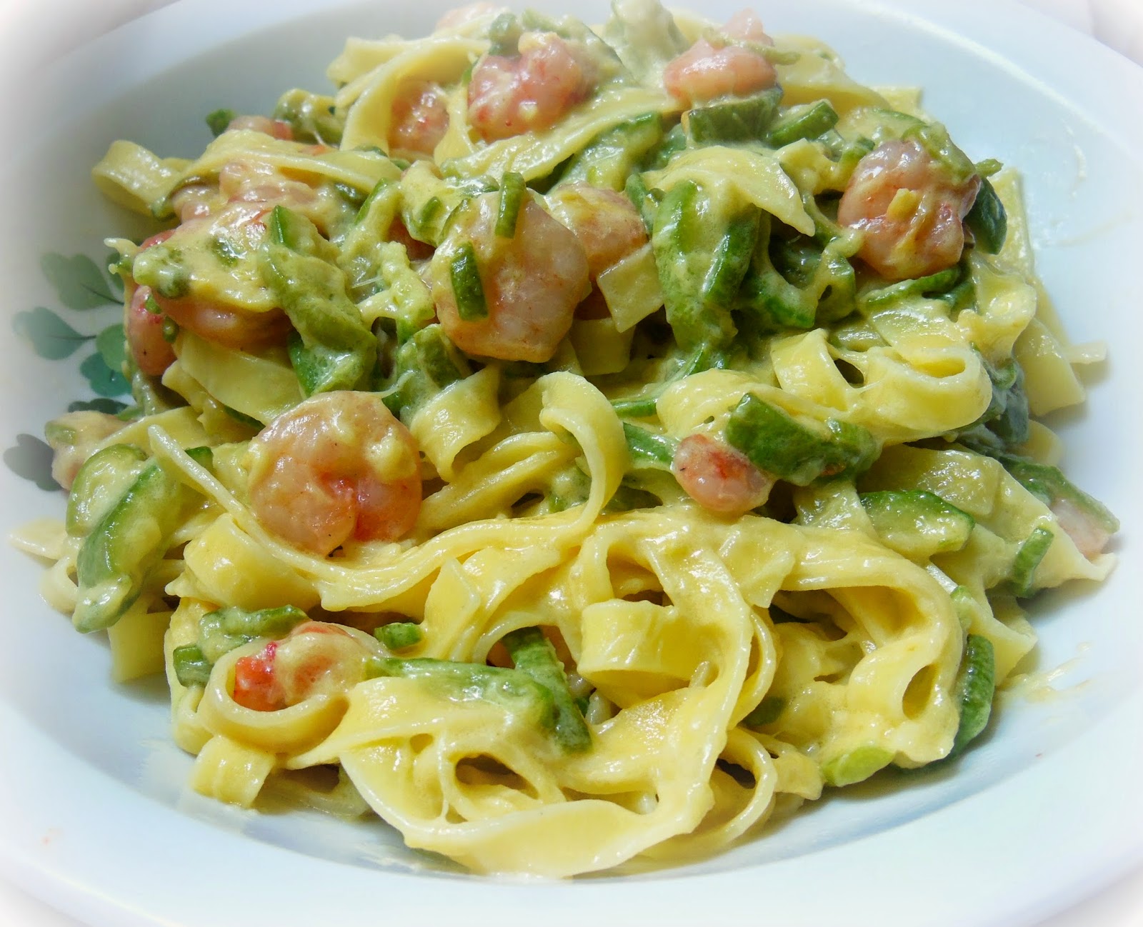 Paradiso allo yogurt Tagliatelle con gamberi e zucchine,un must anni '90