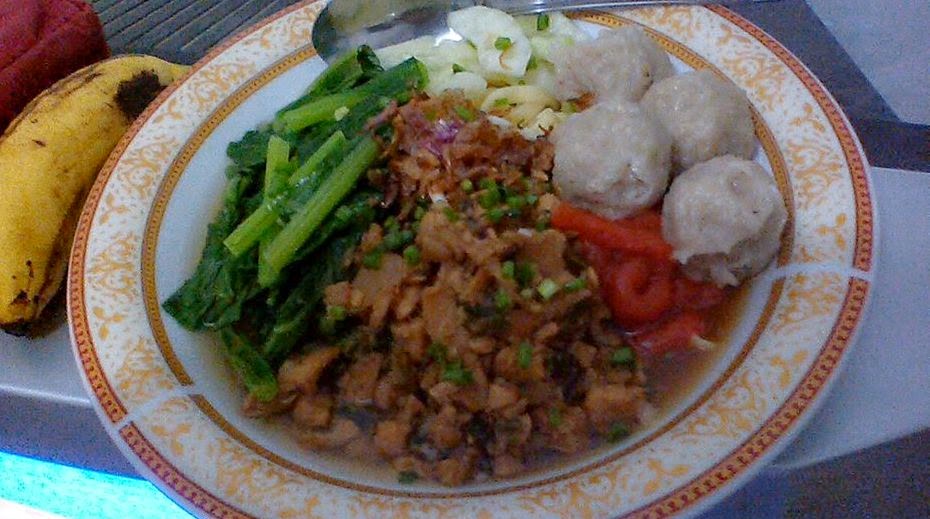 Cara Membuat Mie Es Bakso | resep cara membuat mie ayam bakso Cara Membuat Mie Es Bakso | resep cara membuat mie ayam bakso