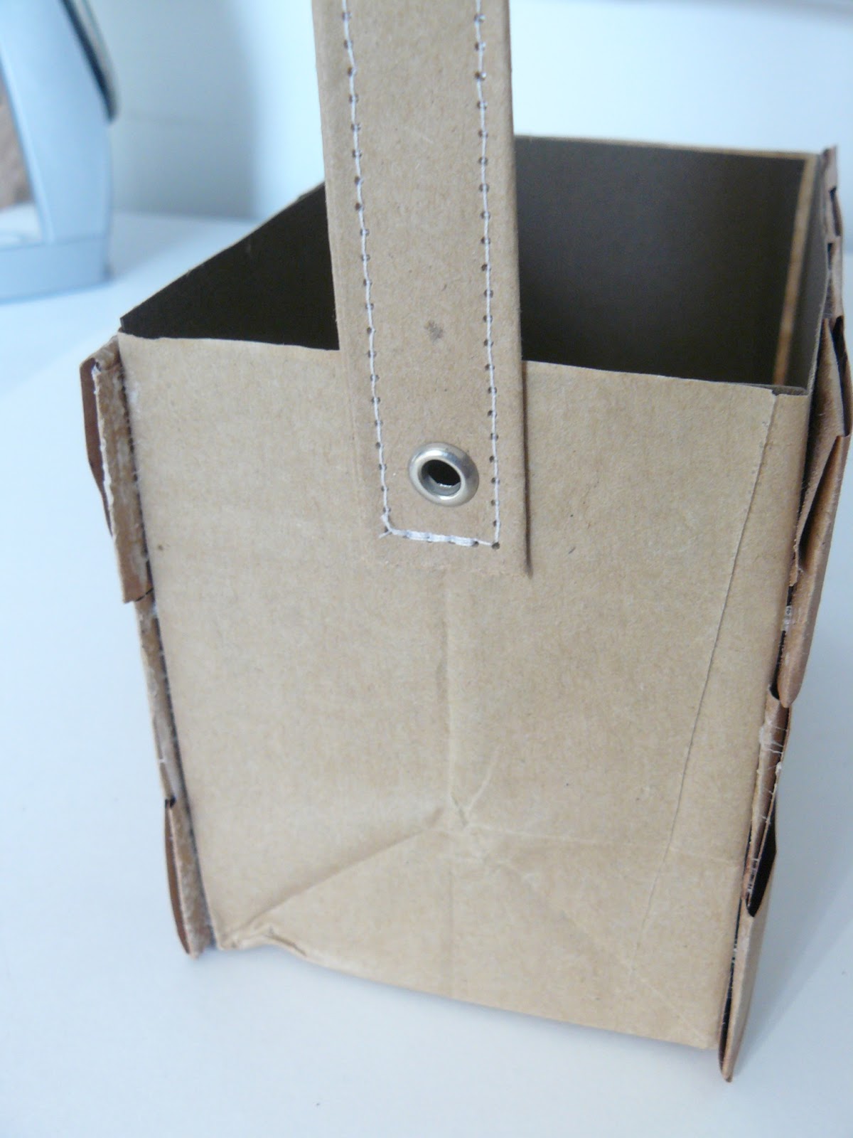 Small Fry & Co. DIY Paper Bag Picnic Basket