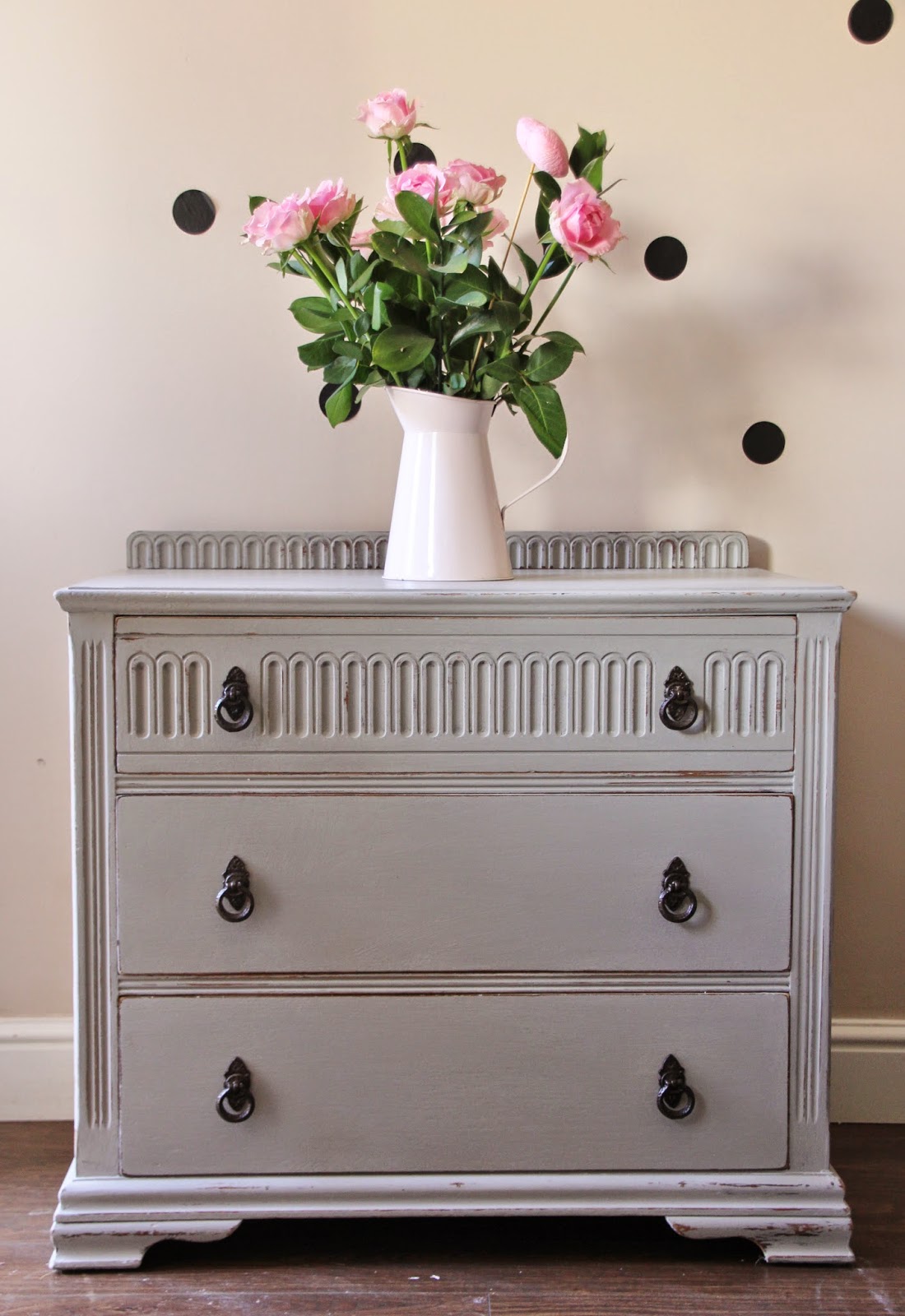 Annie Sloan Chalk paint Before and After Elina MK