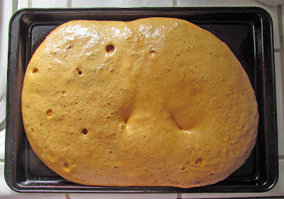 honeycomb on pan before it hardens
