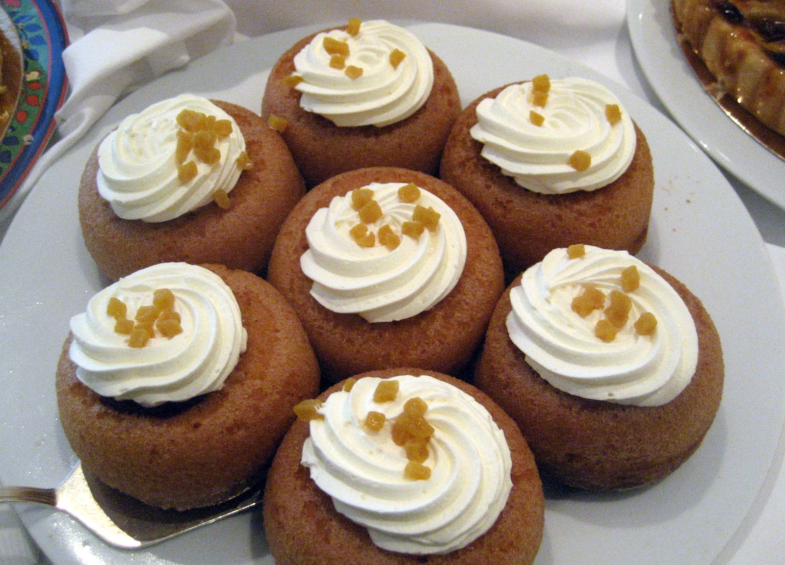 PEBBLE SOUP RumBaba and Ndali Vanilla