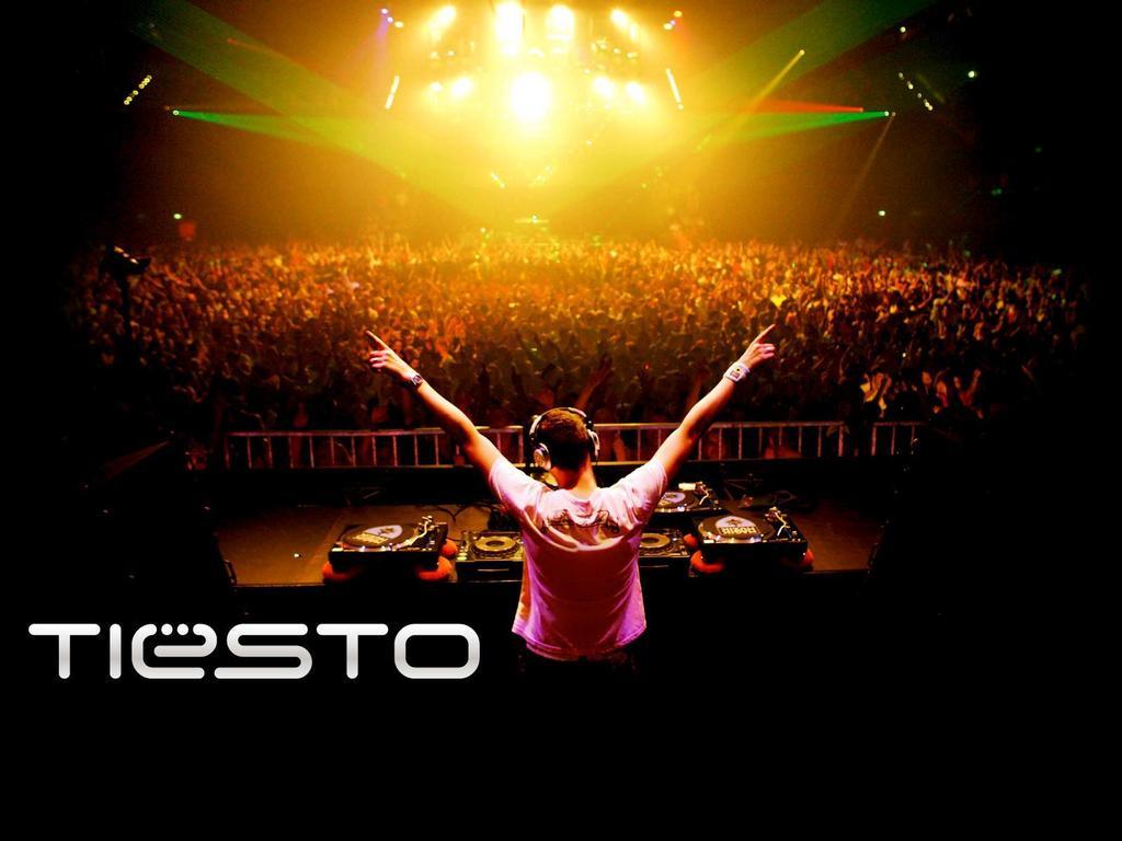 http://4.bp.blogspot.com/-dDpgzRFKASs/TbLKnfnSyDI/AAAAAAAAAIA/nefzm12lNZ0/s1600/tiesto123%25255B1%25255D.jpg