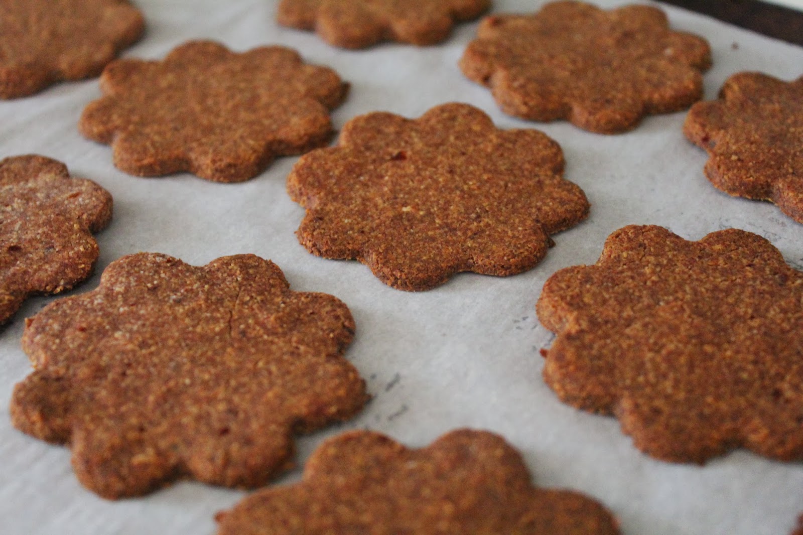 Chewy Ginger Thin Cookies (Autoimmune Paleo)
