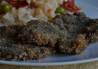 Bife de Grão-de-Bico e Funghi Secchi à Milanesa (vegana)