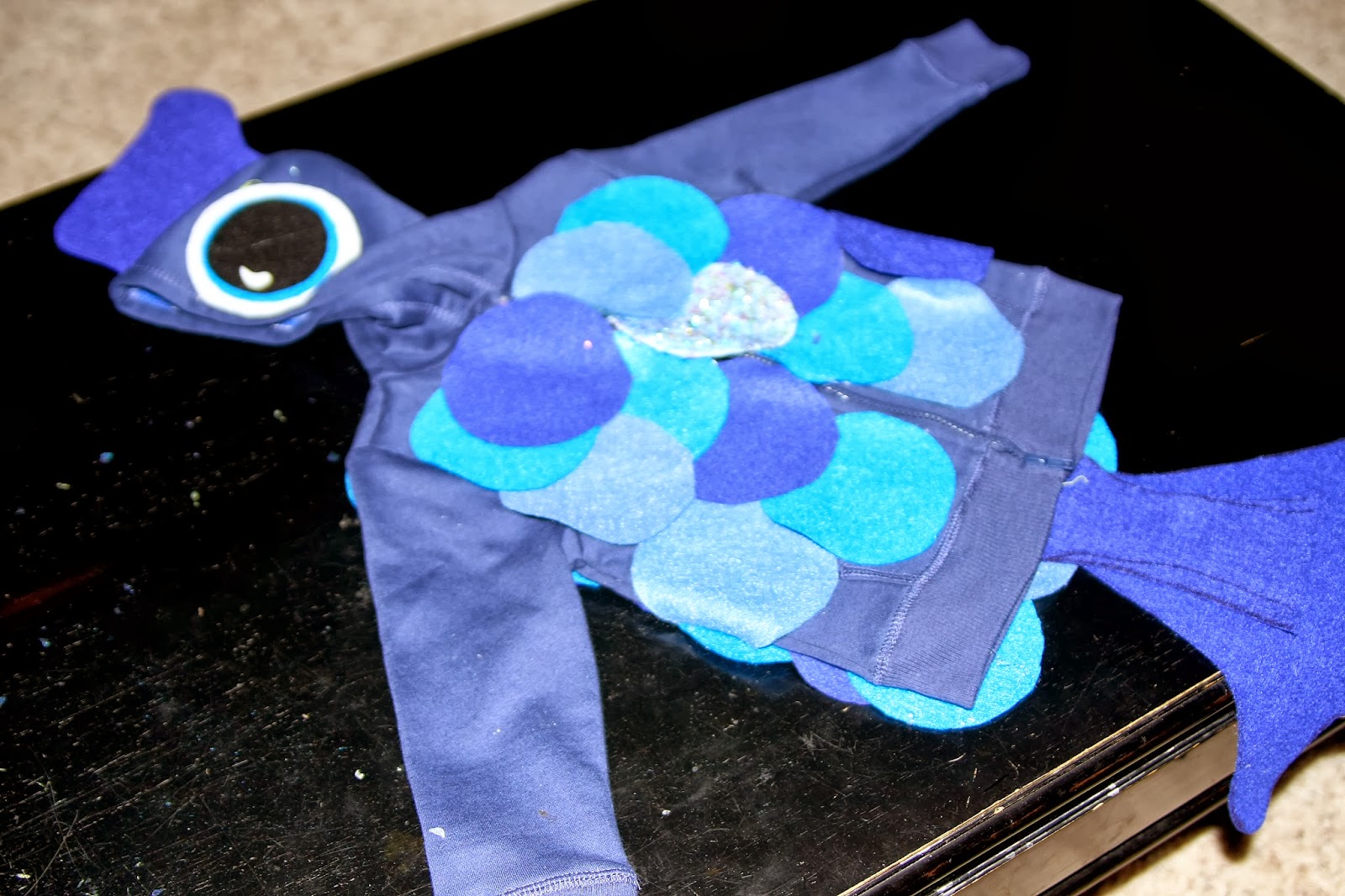 Another Stay Home Mommy Blog I Wanna be Rainbow Fish a costume DIY