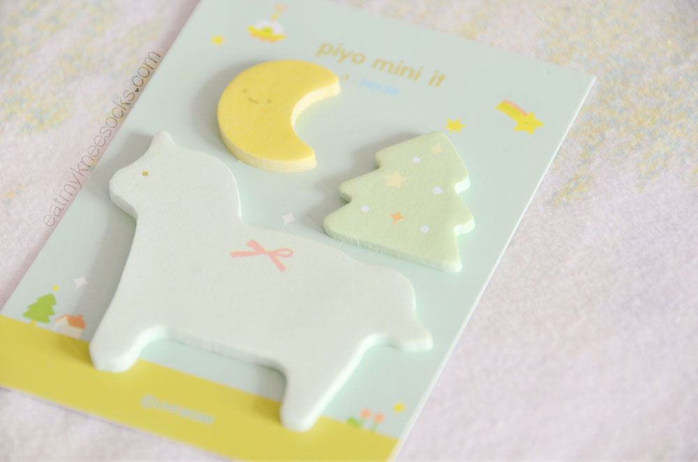 {Review + Giveaway} Kawaii Box: March 2015 Subscription - Piyo Post It This adorable set of animal-shaped post-it notes (the Piyo mini it) is just one of the many things in the monthly Kawaii Box!