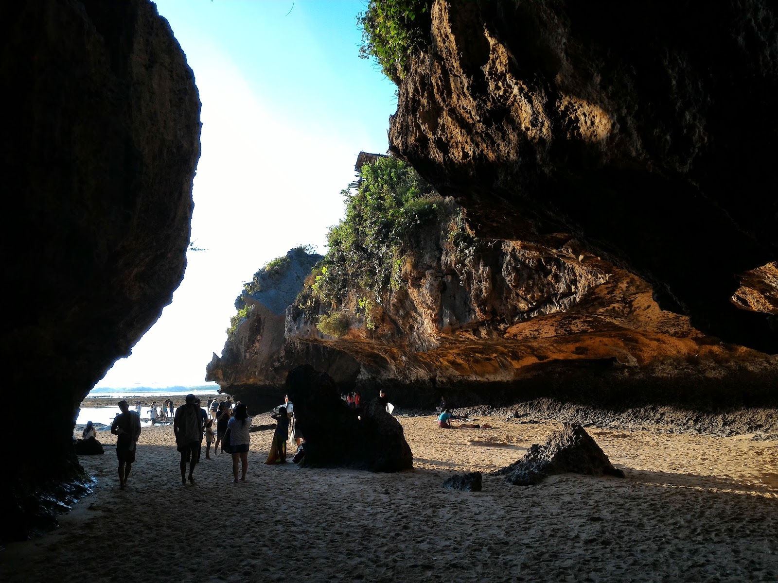 Pantai Blue Point Uluwatu Specialist Motorbike Taxi Tour For Pantai Blue Point Uluwatu Specialist Motorbike Taxi Tour For