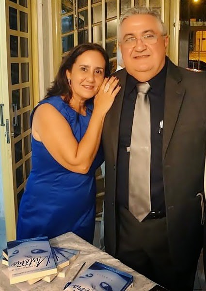 Parabéns ao amigo escritor Geraldo Ananias Pinheiro, autor de vários livros, entre eles 'A Força de um Mistério', lançado em Fevereiro último, primo de minha querida amiga Lígia Pinheiro, para quem envio os melhores votos de felicidades, saúde, paz, alegria e muito sucesso mesmo! Parabéns ao amigo escritor Geraldo Ananias Pinheiro, autor de vários livros, entre eles 'A Força de um Mistério', lançado em Fevereiro último, primo de minha querida amiga Lígia Pinheiro, para quem envio os melhores votos de felicidades, saúde, paz, alegria e muito sucesso mesmo!