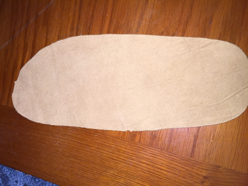 Da bò vụn nhưng có kích thước trên 12 cm x 24 cm hoặc có thể lớn hơn. Da bò vụn nhưng có kích thước trên 12 cm x 24 cm hoặc có thể lớn hơn.
