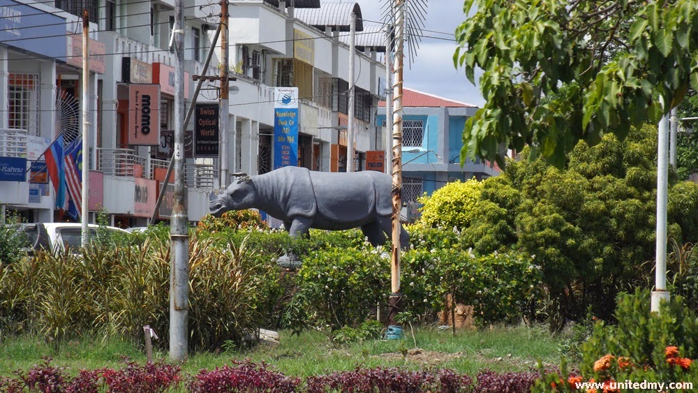 Lahad Datu Sumatran Rhino statue Lahad Datu Sumatran Rhino statue