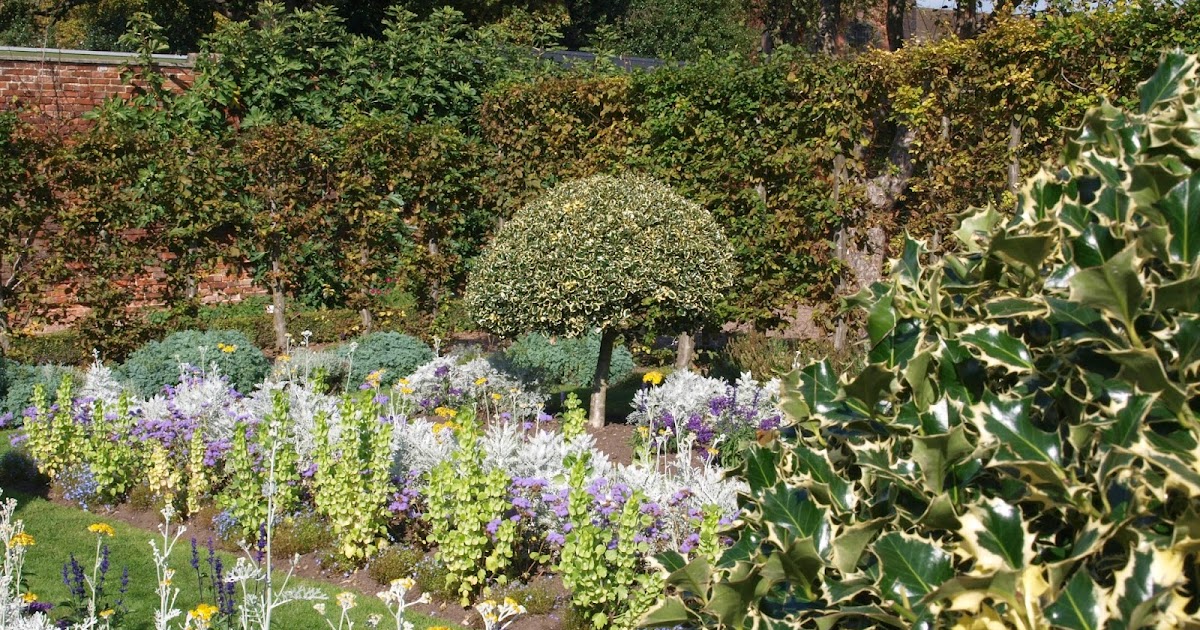 Ragged Robin's Nature Notes Castle Bromwich Hall Gardens