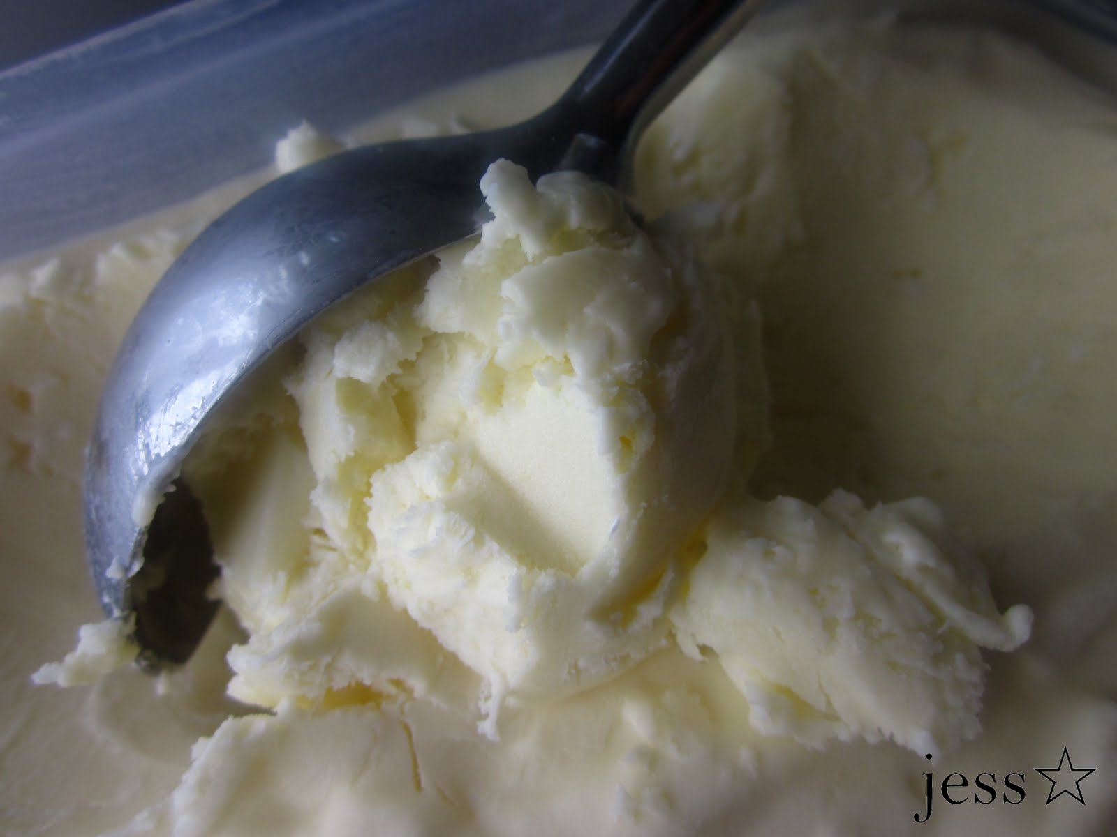 Multicultural Melbourne White Chocolate & Coconut Ice Cream