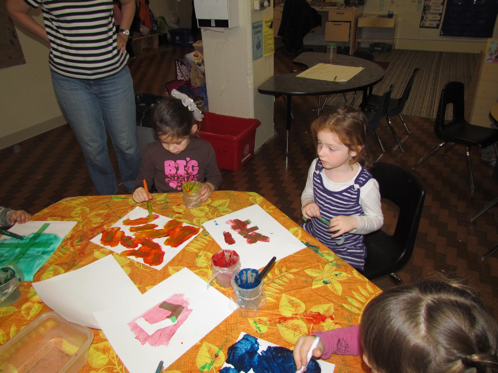 PLAY. EXPLORE. LEARN Fun with Art!