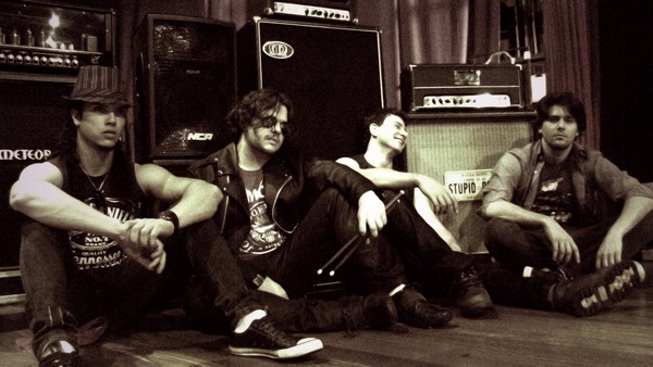 http://4.bp.blogspot.com/-dPfpOZ6dY0c/UP6KKTscRxI/AAAAAAAABbQ/nvmXMTP__Wo/s1600/Fuel+%27N%27+Fire.jpg