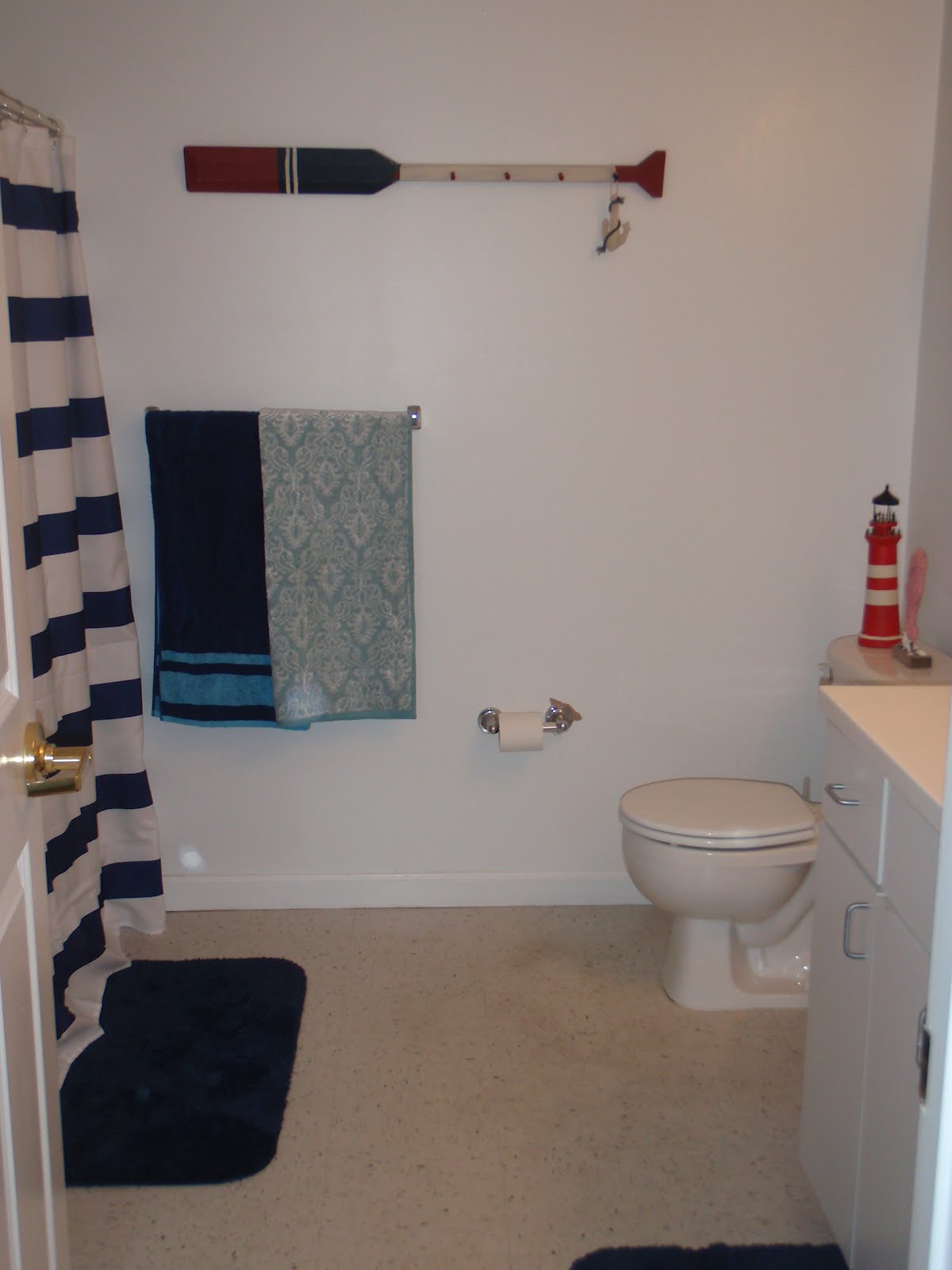 Nautical by Nature: Nautical Photo of the Week: A Nautical Bathroom