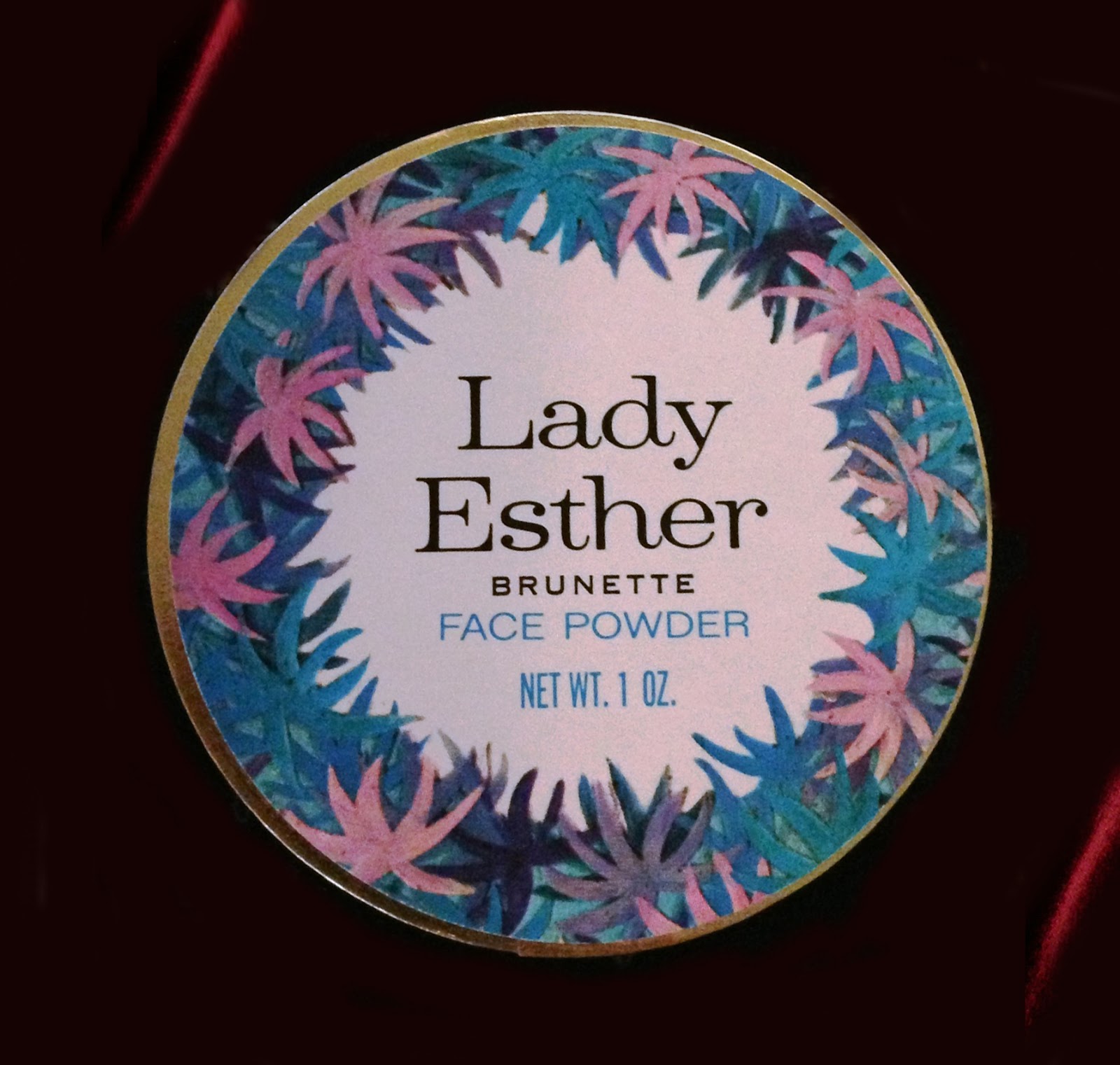 Collecting Vintage Compacts The History of The Lady Esther Company