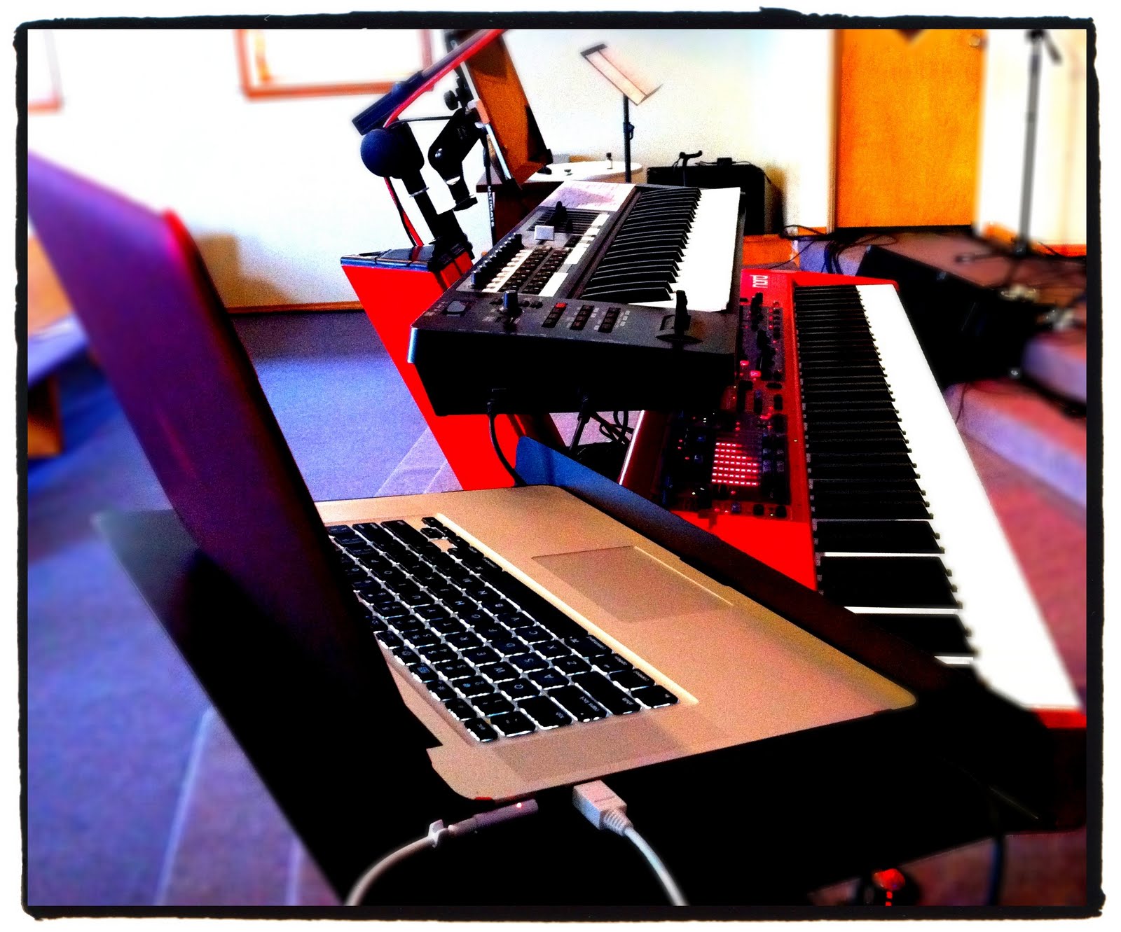 A MERGING OF 2 PASSIONS WORSHIP & TECHNOLOGY My Keyboard Rig