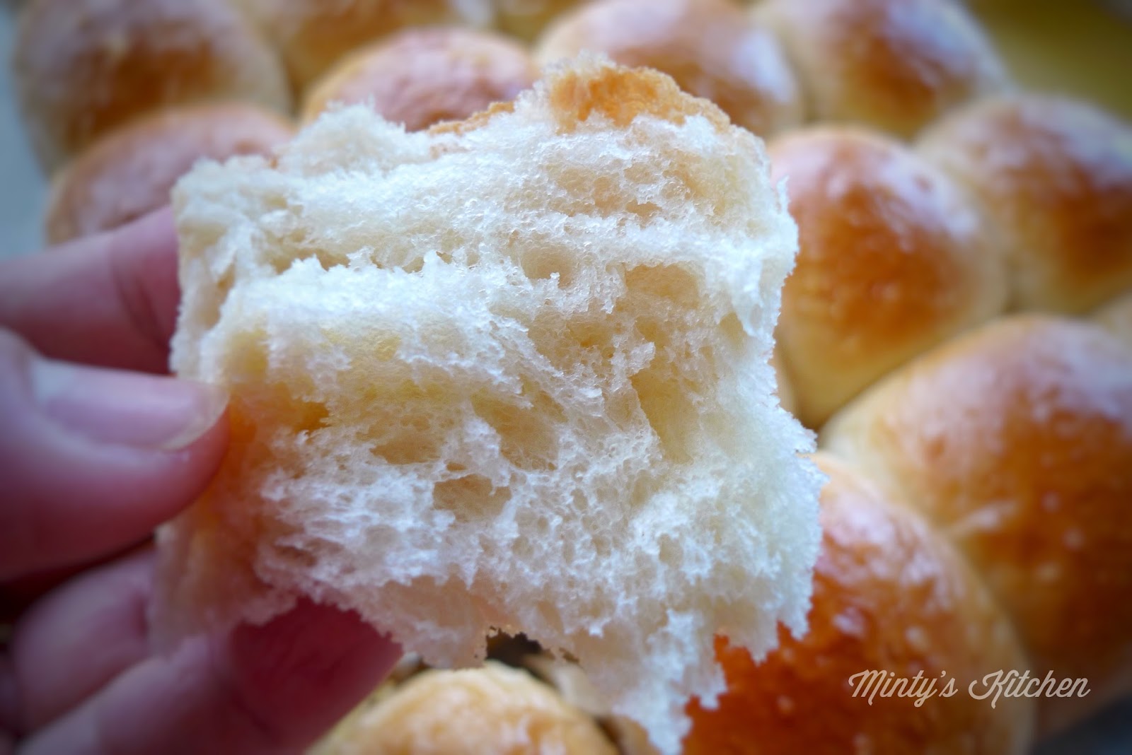 Minty's Kitchen Hawaiian Bread Rolls