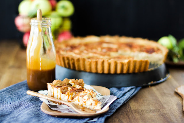 omenapiirakka kinuskilla