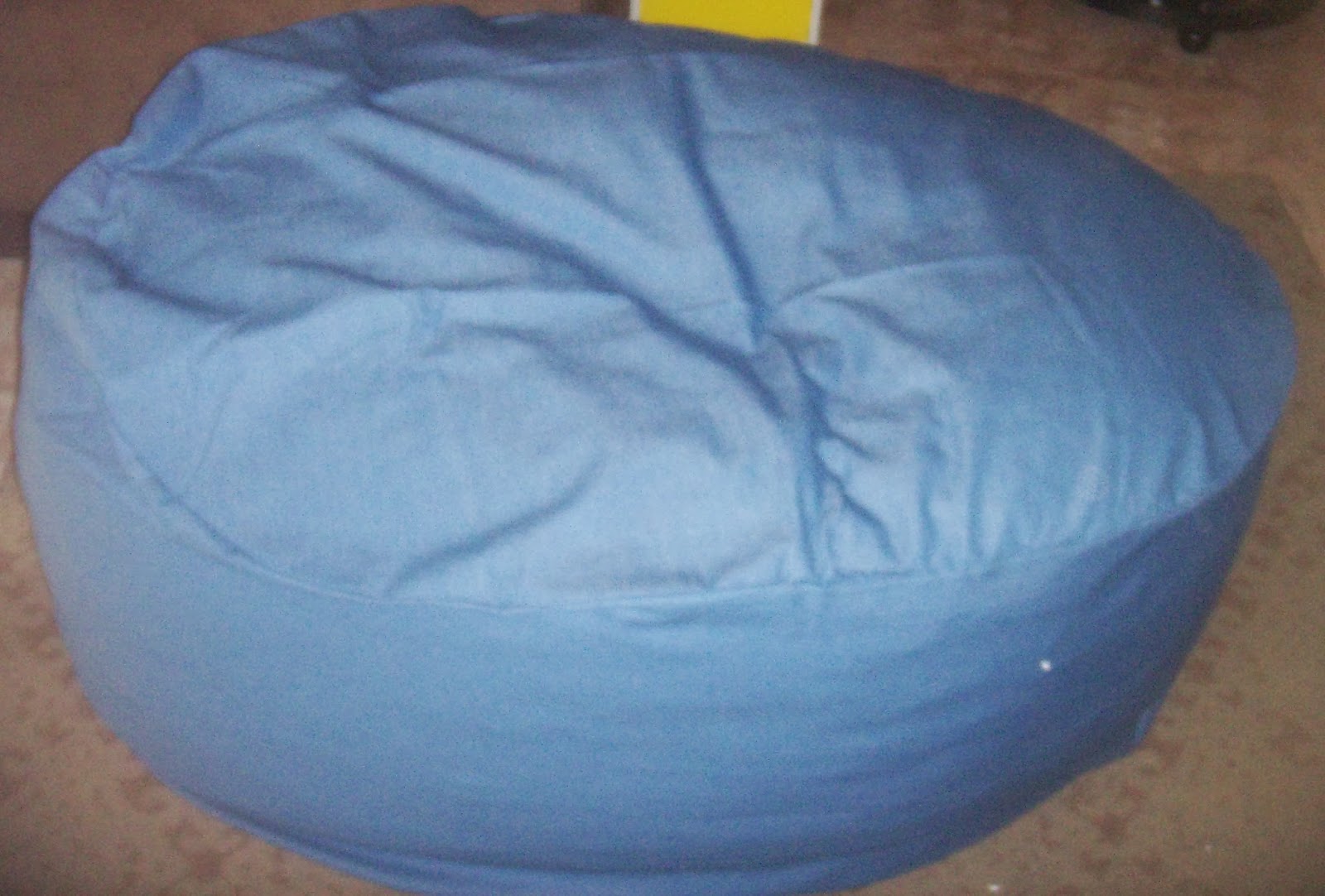 Mommie of 2 The Bean Bag Chair Outlet Review
