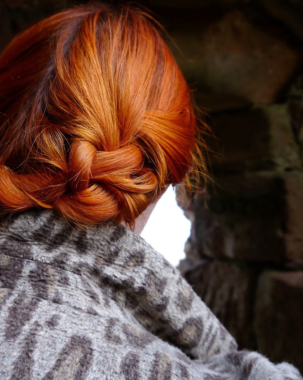 Hair Stylin' Scottish blogger, Ginger, red head, Vintage style dress, umbrella print, Nishe dress, dreaming of spring, spring style, plaits, hair style, short hair style, up do, braids